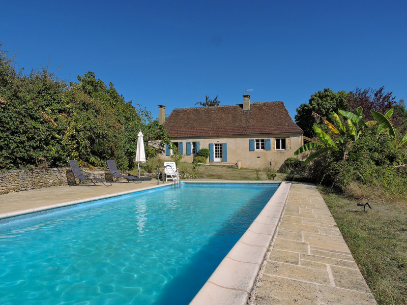 House for sale in RouffignacSaintCernindeReilhac Dordogne Black