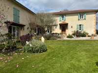 Maison à vendre à Trie-sur-Baïse, Hautes-Pyrénées - 299.950 € - photo 1