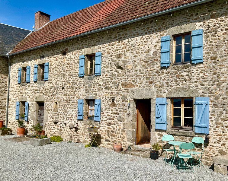 French property for sale in Cressat, Creuse - €318,000 - photo 0