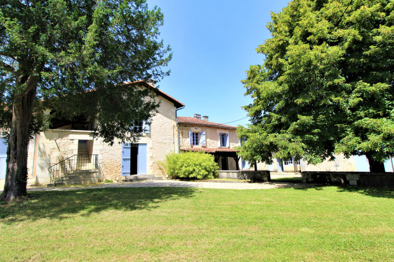 French property for sale in Grand-Brassac, Dordogne - €1,113,000 - photo 2
