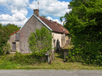 Maison à vendre à Saint-Priest-la-Marche, Cher - 79.200 € - photo 2