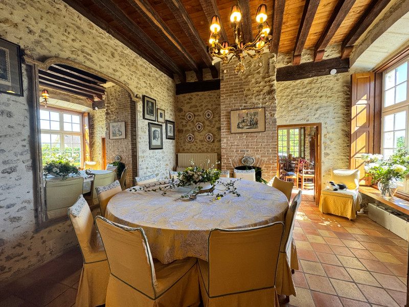 French property for sale in Pressigny, Deux-Sèvres - €670,250 - photo 1