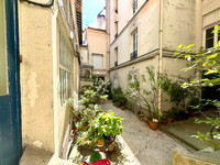 Appartement à vendre à Paris 18e Arrondissement, Paris - 255.000 € - photo 6