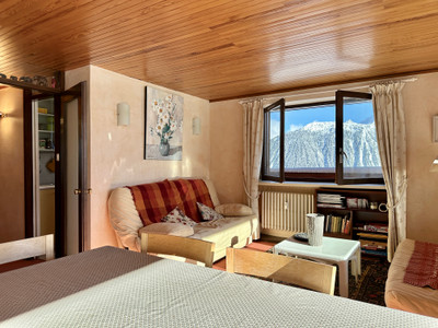 2 bedroom apartment by the piste in Courchevel 1850, 3 valleys with breath taking views and prime location