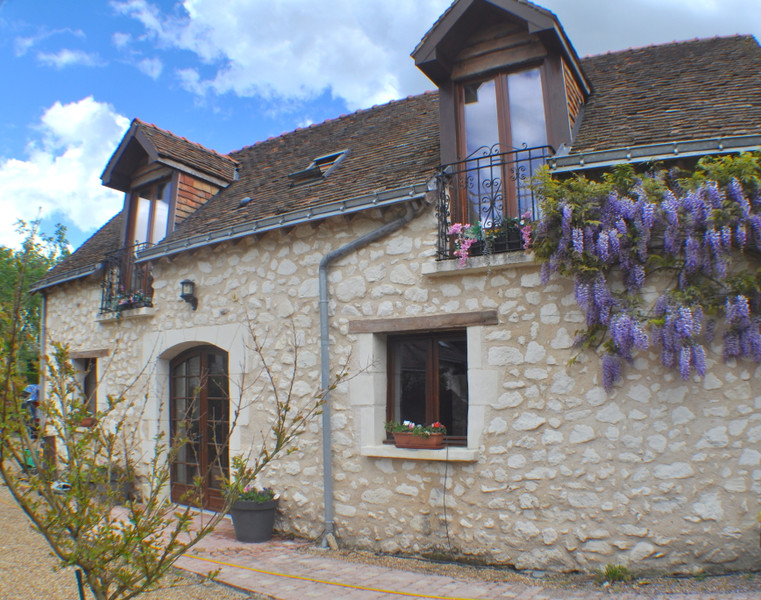 French property for sale in Noyant-Villages, Maine-et-Loire - €322,240 - photo 3