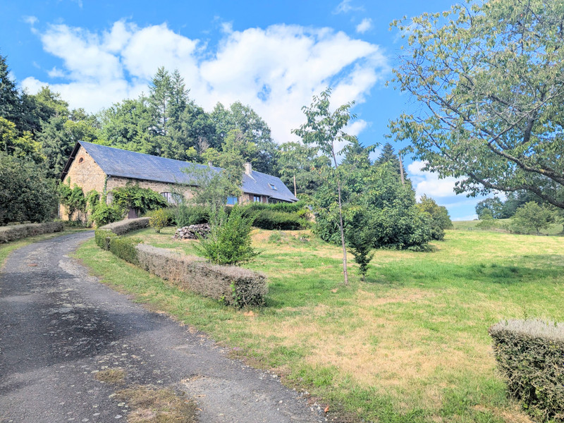 French property for sale in Lamongerie, Corrèze - €325,000 - photo 9