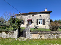 Maison à vendre à Le Grand-Madieu, Charente - 178.200 € - photo 1