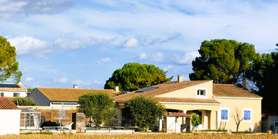 French property for sale in Vedène, Vaucluse - €438,000 - photo 7