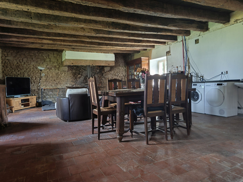 French property for sale in Azat-le-Ris, Haute-Vienne - €294,250 - photo 3
