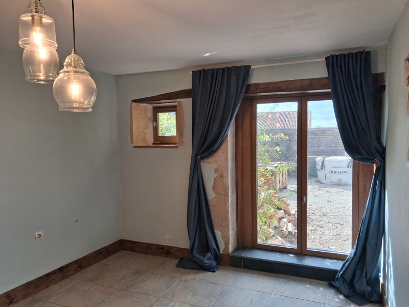 French property for sale in Genouillé, Vienne - €189,000 - photo 7