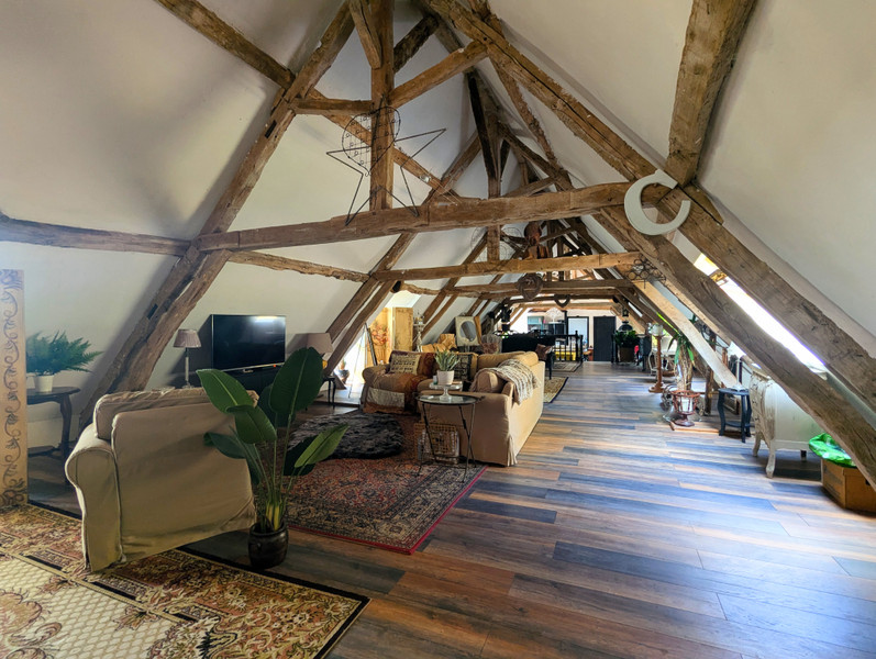 French property for sale in Nanthiat, Dordogne - €370,000 - photo 2