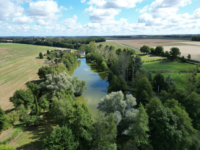 French property for sale in Cléré-du-Bois, Indre - €249,950 - photo 12