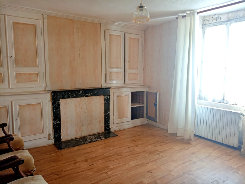 French property for sale in Saint-Georges-le-Gaultier, Sarthe - €46,600 - photo 2