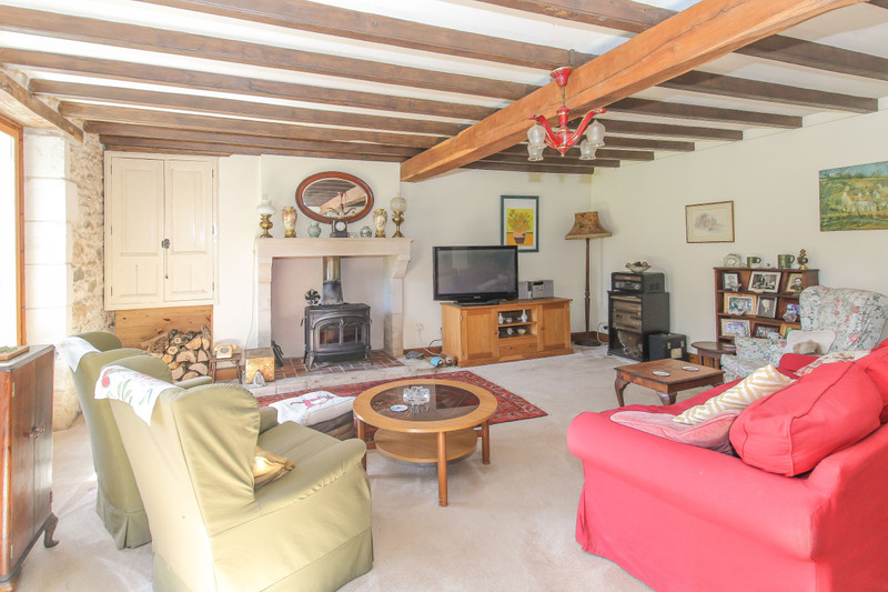 French property for sale in Saint-Lin, Deux-Sèvres - €245,000 - photo 4