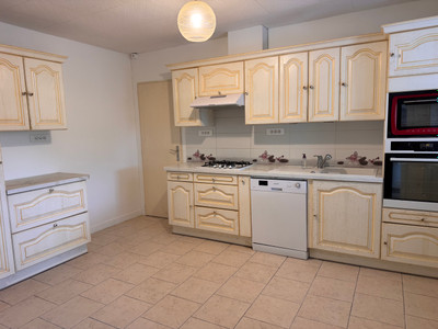 French property for sale in Montmoreau, Charente - €172,800 - photo 1