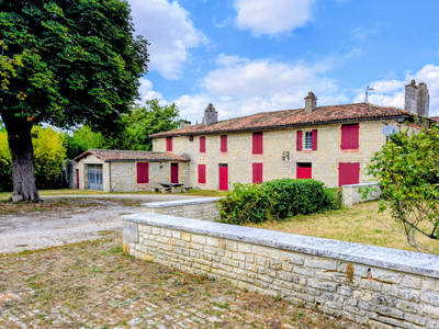 house for sale in Deux-Sèvres