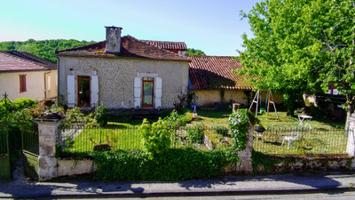 Maison à vendre à Salles-Lavalette, Charente, Poitou-Charentes, avec Leggett Immobilier