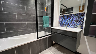 Ski property for sale in Val d'Isere - €585,000 - photo 5