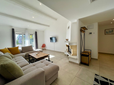 French property for sale in Les Arcs, Var - €550,000 - photo 6