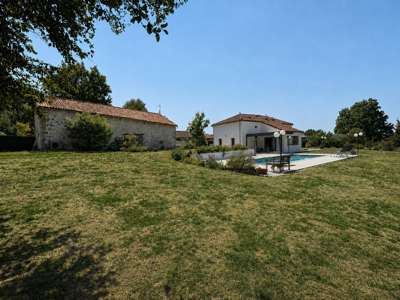 French property for sale in Étouars, Dordogne - €414,750 - photo 13