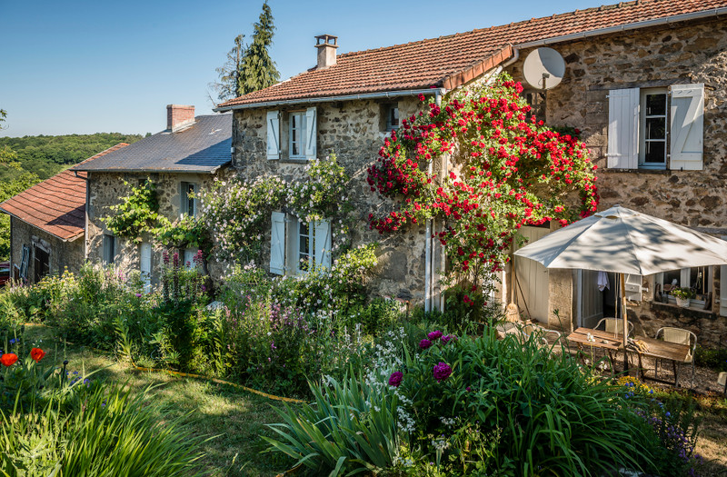 French property for sale in Bujaleuf, Haute-Vienne - €149,000 - photo 2