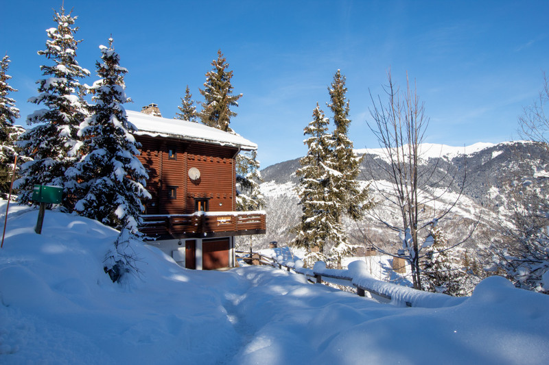 Ski property for sale in Courchevel - La Tania - €2,600,000 - photo 1