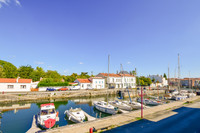 Maison à vendre à Marans, Charente-Maritime - 229.000 € - photo 1