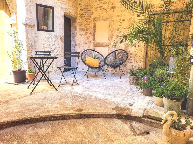 French property for sale in La Charité-sur-Loire, Nièvre - €104,900 - photo 0