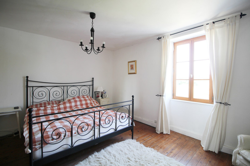 French property for sale in Villemain, Deux-Sèvres - €270,000 - photo 6