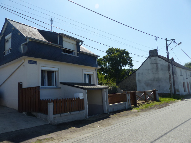House in La TrinitéPorhoët Morbihan Reduced to 76,000. Perfect
