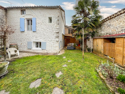Maison à vendre à Lendou-en-Quercy, Lot, Midi-Pyrénées, avec Leggett Immobilier