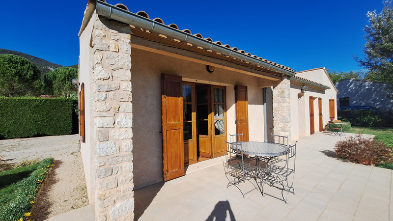 French property for sale in Rustrel, Vaucluse - €301,768 - photo 5