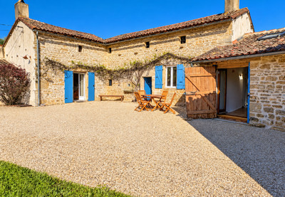 house for sale in Deux-Sèvres