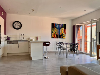 Appartement à vendre à Céret, Pyrénées-Orientales, Languedoc-Roussillon, avec Leggett Immobilier