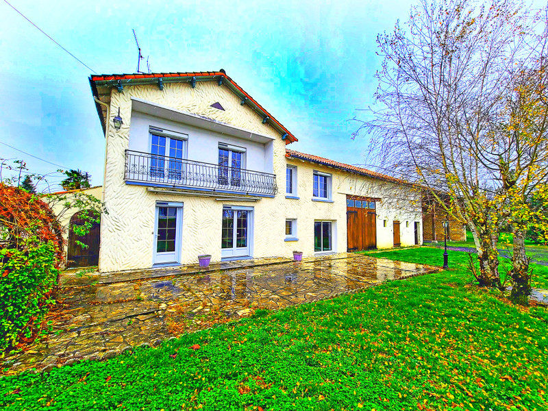 French property for sale in Savigné, Vienne - €229,000 - photo 9