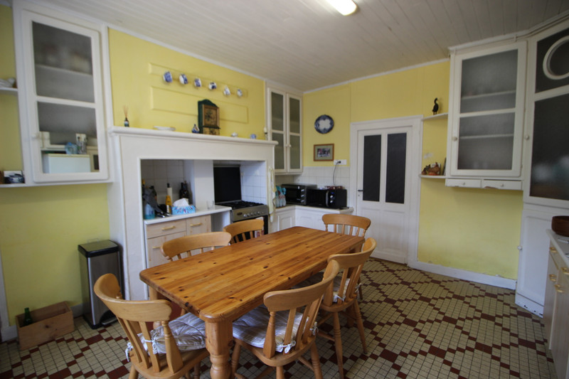 French property for sale in Mauzac-et-Grand-Castang, Dordogne - €197,000 - photo 3