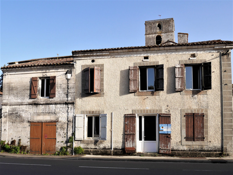 House for sale in La RochebeaucourtetArgentine Dordogne Village house, 2 + bedrooms, La