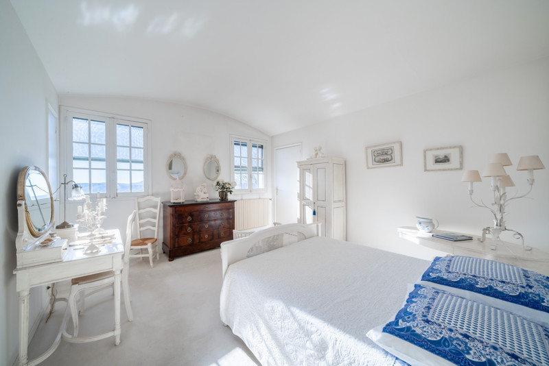 French property for sale in Le Tignet, Alpes-Maritimes - €1,795,000 - photo 6