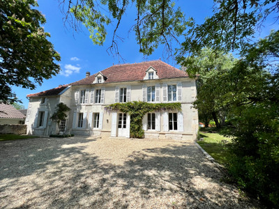 Maison à vendre à Boisbreteau, Charente, Poitou-Charentes, avec Leggett Immobilier
