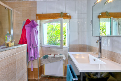 French property for sale in Gignac, Vaucluse - €205,000 - photo 6
