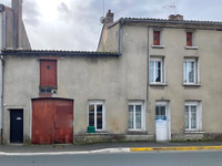 Maison à vendre à Argentonnay, Deux-Sèvres - 56 600 € - photo 10