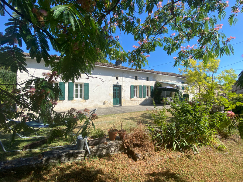 Maison à vendre à Bran, Charente-Maritime - 203.000 € - photo 1
