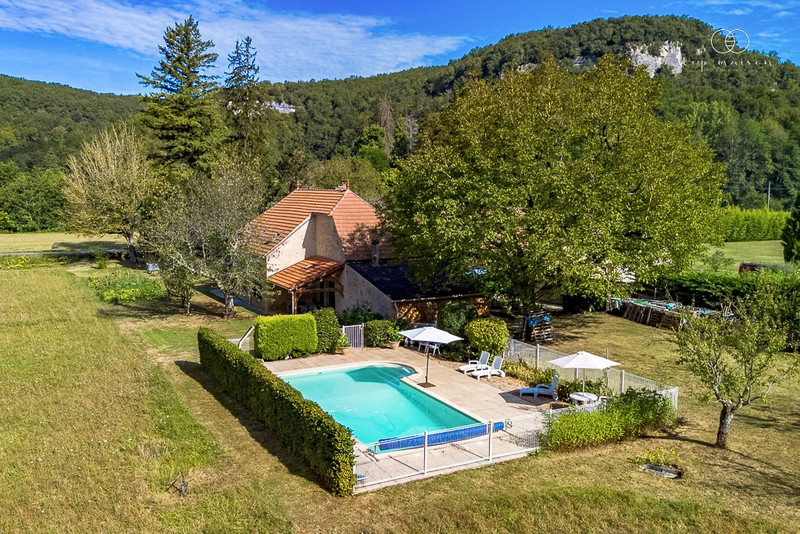 French property for sale in Montcabrier, Lot - €448,000 - photo 9