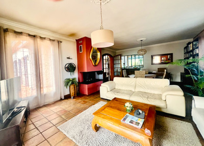 French property for sale in Puisserguier, Hérault - €612,000 - photo 1