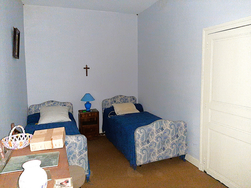 French property for sale in Verteillac, Dordogne - €77,000 - photo 4
