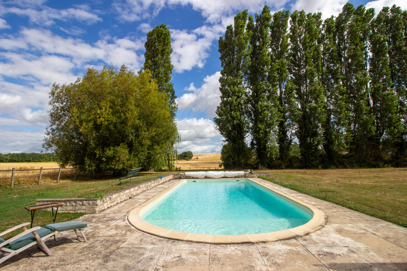 French property for sale in Assay, Indre-et-Loire - €350,000 - photo 8