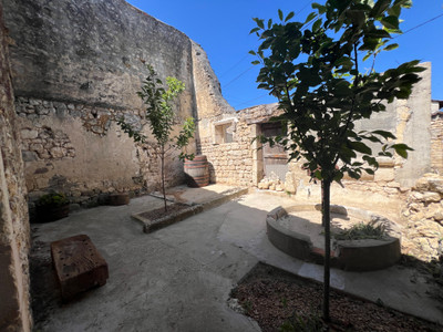 French property for sale in Saint-Savinien, Charente-Maritime - €108,000 - photo 1