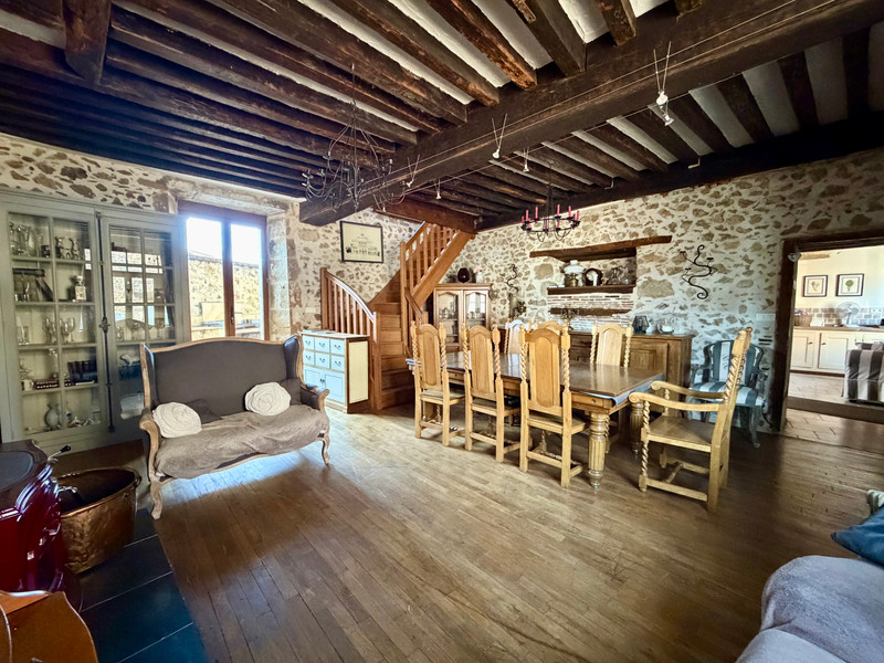 French property for sale in Rochechouart, Haute-Vienne - €274,990 - photo 2