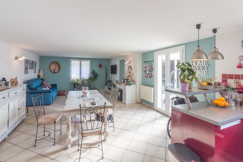 French property for sale in Les Andelys, Eure - €262,000 - photo 1