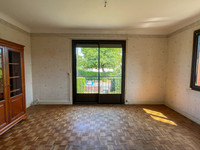 Maison à vendre à Ruffec, Charente - 109.000 € - photo 6